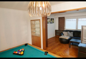 Schöne Unterkunft mit Billard